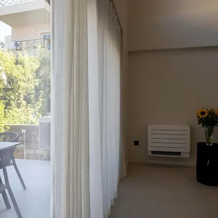 Riverside Apartment *