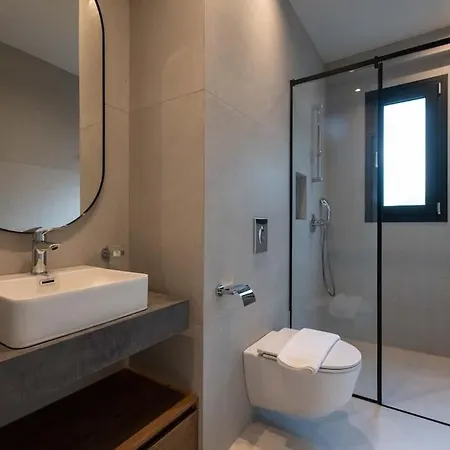 Riverside Apartment *